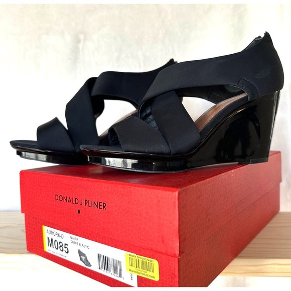 New Donald Pliner black Aurora crepe elastic wedge heel size 8.5 zip back - Picture 2 of 8